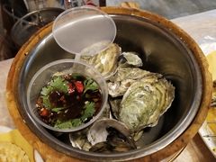 高压锅生蚝-狮龙啤酒烧烤屋(建二路店)