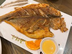 -赶海部落海鲜城(海阳路店)