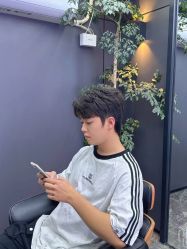 -藤野造型•烫染专业店