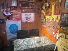 -丽纳尔斯酒吧咖啡LENORE’S BAR(三经街店)