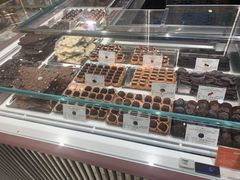 -VENCHI 闻绮(北京国贸商城店)