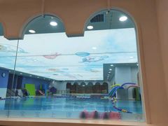 -龙格亲子游泳·水育早教运动中心(龙湾天街店)