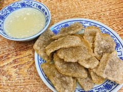 老北京炸灌肠-门框胡同百年卤煮(新街口店)