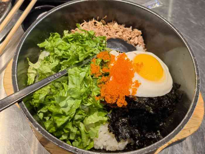 鱼籽村(民族大学店)-"民大西门正对着的一个特不起眼的小馆,几.