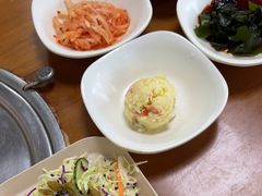 -亲昵春川鸡排(韩国美食街店)