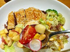 -POKEE VIA&Brunch·维娅(重庆来福士店)