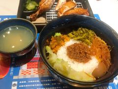 卤炸鸡腿饭-馔豚·台北菜专门店(深圳湾万象城店)