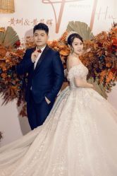 -予白婚纱礼服馆