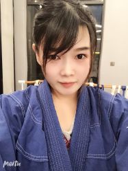 -侨治发型