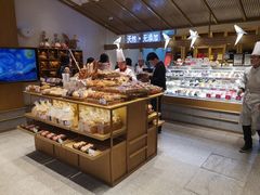 面包甜点陈列柜-西村叔叔的店·面包·甜品·蛋糕(崂山丽达店)