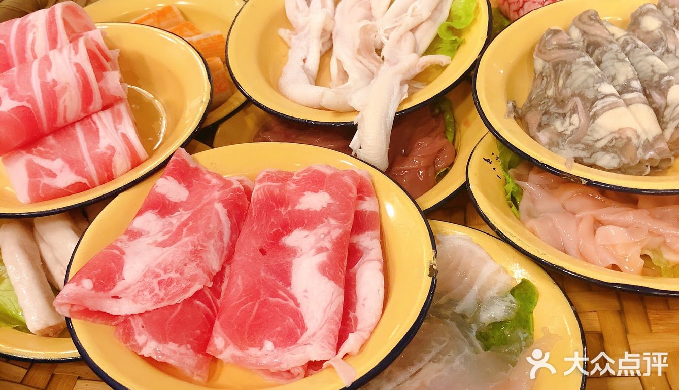 听朋友说附近新开的店   还有优惠哦