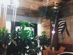 大堂-雨舍咖啡(汉神购物广场咖啡街区店)
