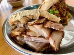 烧饼夹肘子肉-昌顺马记小吃店(昌盛园店)