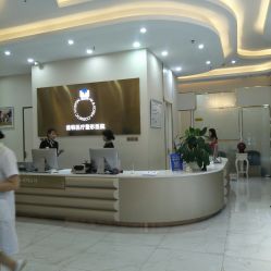 -斐研美医疗美容·眼周抗衰中心