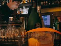 -OX BAR 拉培耶小镇(大连老街店)