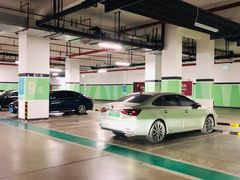 -奉贤苏宁生活广场-停车场