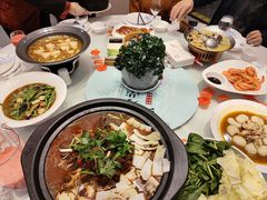 -香山湖家家宴(中山陵店)