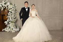 -乐派诗婚纱摄影