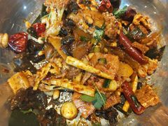 -拿渡麻辣香锅(世茂广场·工三店)