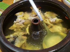 -云海肴·汽锅鸡·云南菜(天山百盛优客店)