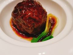 红烧狮子头-东兴楼饭庄(六里桥店)