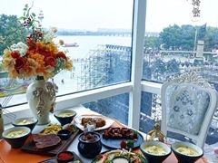 -圣彼得堡观江俄餐厅(中央大街黑金冠店)