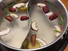 足料清汤锅-呷哺呷哺 黄金牧场 (宝山正大乐城店)