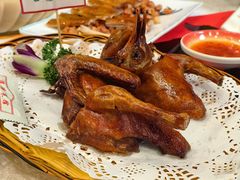 -津津名菜馆(绝没分店)