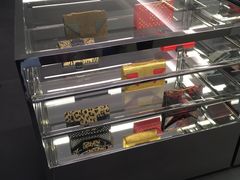 -塞拉瓦莱名品奥特莱斯