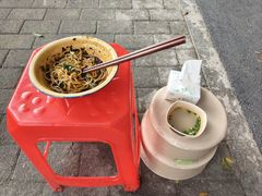 -张记奔吃小面