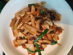 -鸽子侯·家宴·平价海鲜(市图书馆店)