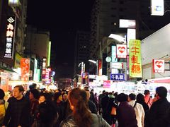 -六合夜市