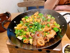 -聚鑫朋酸菜肥肠(文艺路口店)