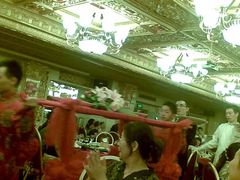 表演抬桥-南洋冠盛酒店(广州天河公园地铁站店)