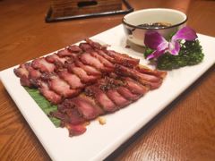 德宏芭蕉烤肉-老滇山寨•云南特色菜•地方菜•民族风情歌舞表演(金碧店)