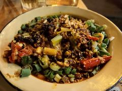 -拈签一笑黄牛肉辣卤串串