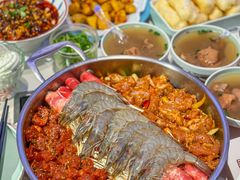 -黄记煌三汁焖锅(新佳丽江汉路店)