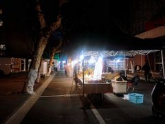 -吴山路夜市