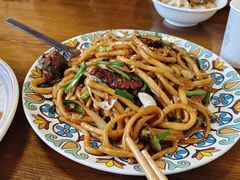 -歹歹的加个面过油肉拌面