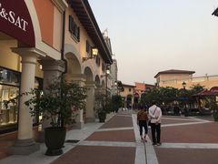 -佛罗伦萨小镇广佛名品奥特莱斯(疏港路店)