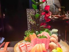 -蟹犇前•帝王蟹雪蟹(陆家嘴店)
