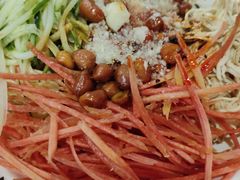 -牛一嘴·兰州牛肉面·大盘鸡(财富中心店)