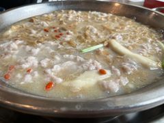 -老来福·非遗酸汤兔(凯旋路店)