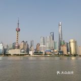 趁着儿童节到南京路，一路逛到那里