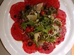 腌制生牛肉片配帕尔马芝士-牛排家(北京王府井澳门中心店)
