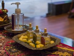 -莲泰式·中式·沐足·精油SPA采耳(天河店)