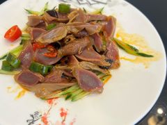 -品鲜村农家菜·阳澄湖大闸蟹(总店)