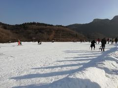 -济南卧虎山滑雪场