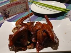 金牌红烧乳鸽-兰桂坊粤泰美食(较场西店)