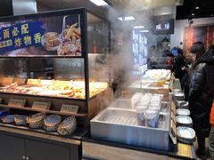 面包甜点陈列柜-和府捞面(领展购物广场京通店)